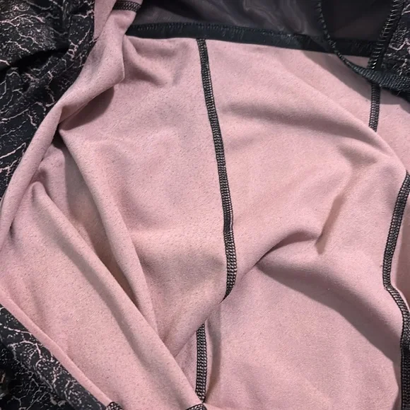 Lululemon Hooded Define Jacket *Nulu size 10 - Picture 5 of 5